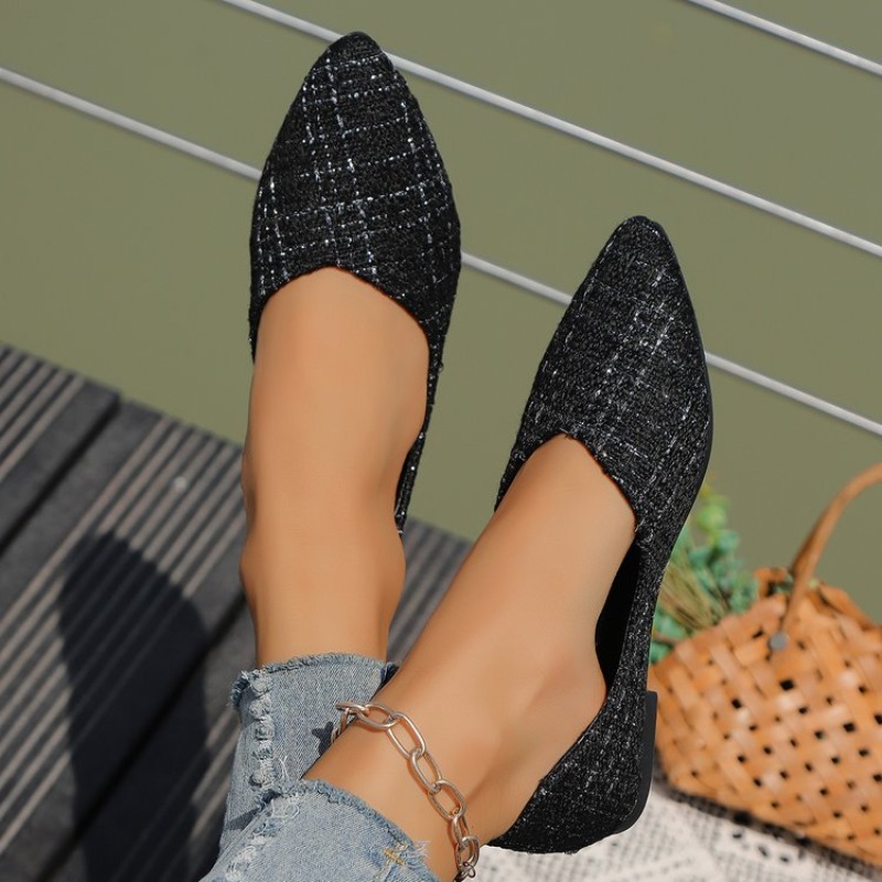 Large Size Single Shoe Women's - огляд і ціна Pointed Toe Flat