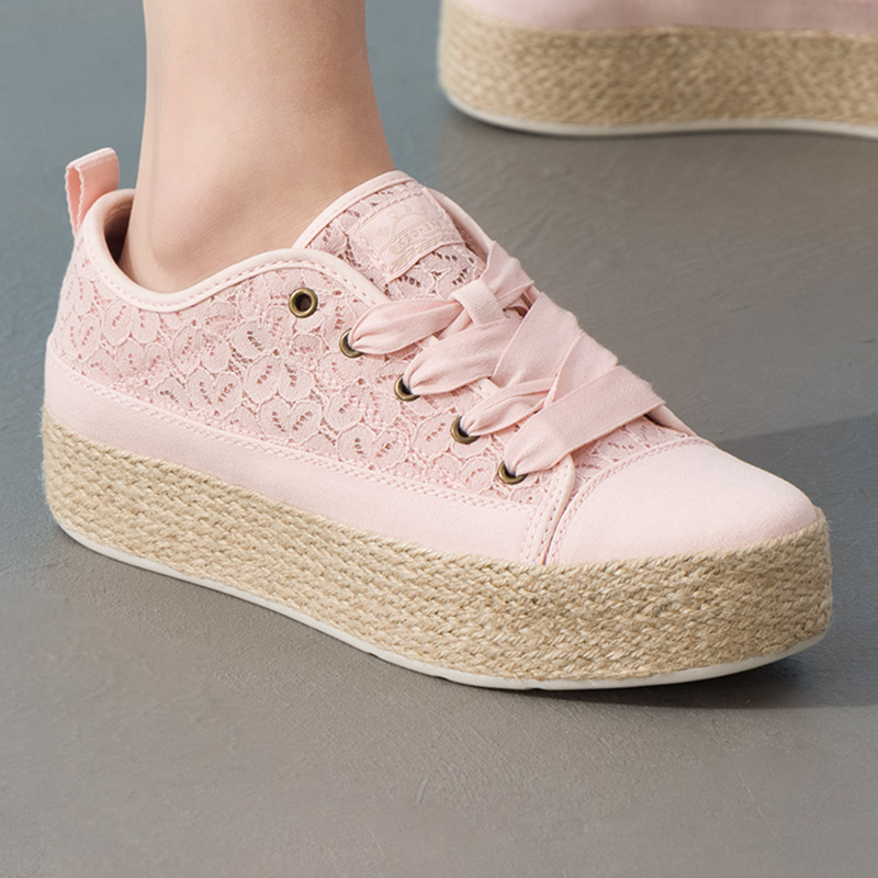 Skechers Women's Sports Shoes  - огляд і ціна Women Shoes Skechers