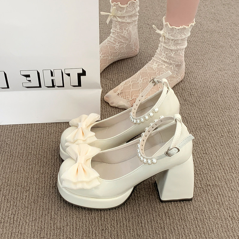 Patent Leather Platform Women  - огляд і ціна Patent Leather Pump