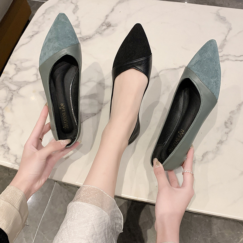 Flat black leather shoes for w - огляд і ціна Pointed Toe Flat