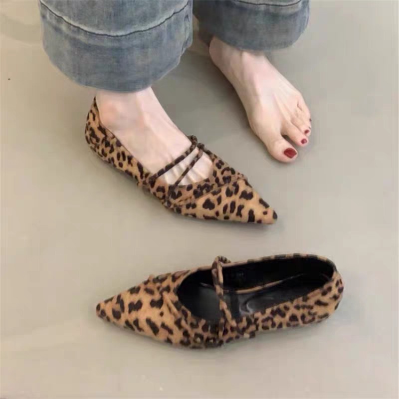 Retro Flat Ballet Dance Single - огляд і ціна Pointed Toe Flat